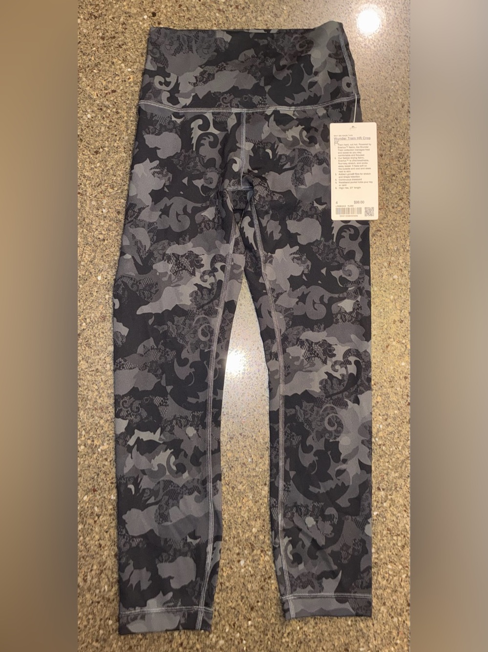 NWT Lululemon Wunder Train Leggings - Size 4
